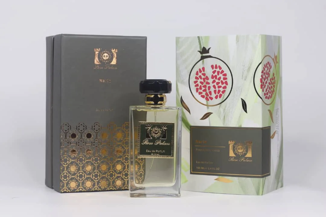 عطر مردانه رزپالاس رایحه ساواج